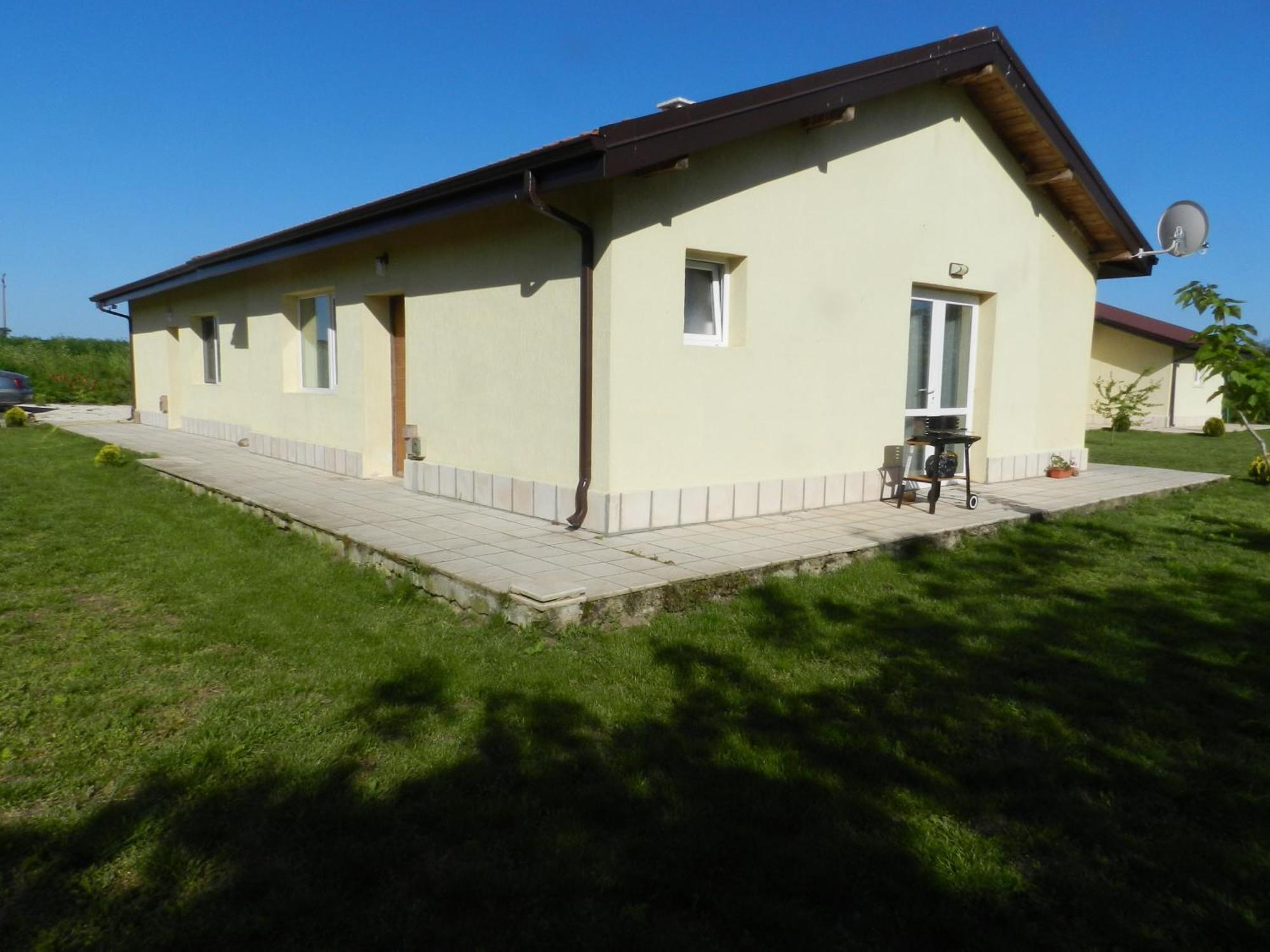 Villa Campo Ezerets Buitenkant foto